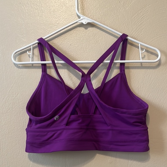 Lululemon Sports Bra Size 6 Purple**** - Picture 2 of 3
